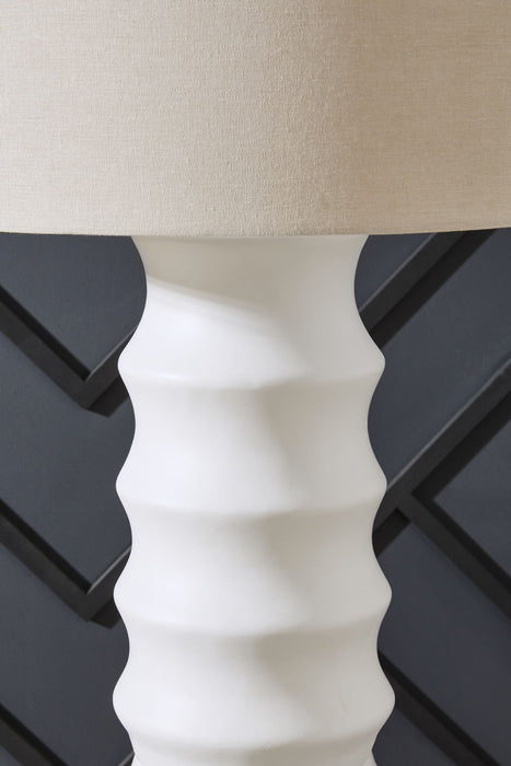 Veraleigh - Poly Lamp