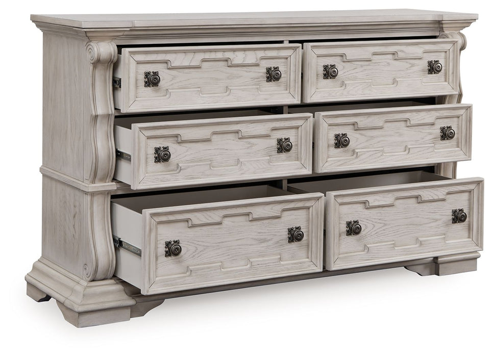 Bruchandi - Dresser