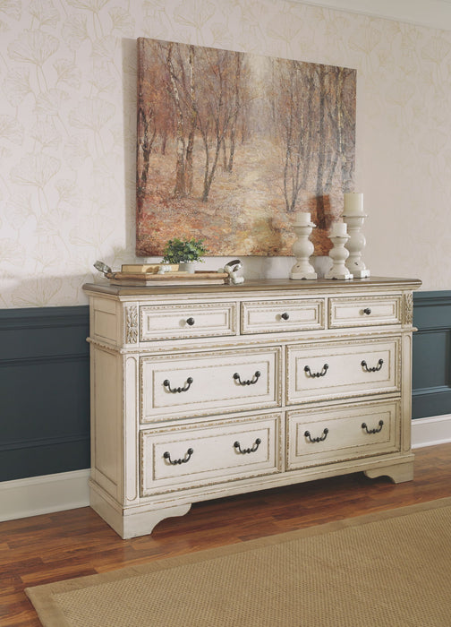 Realyn - Dresser