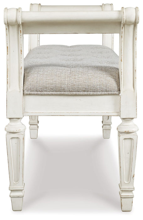 Realyn - Antique White - Accent Bench