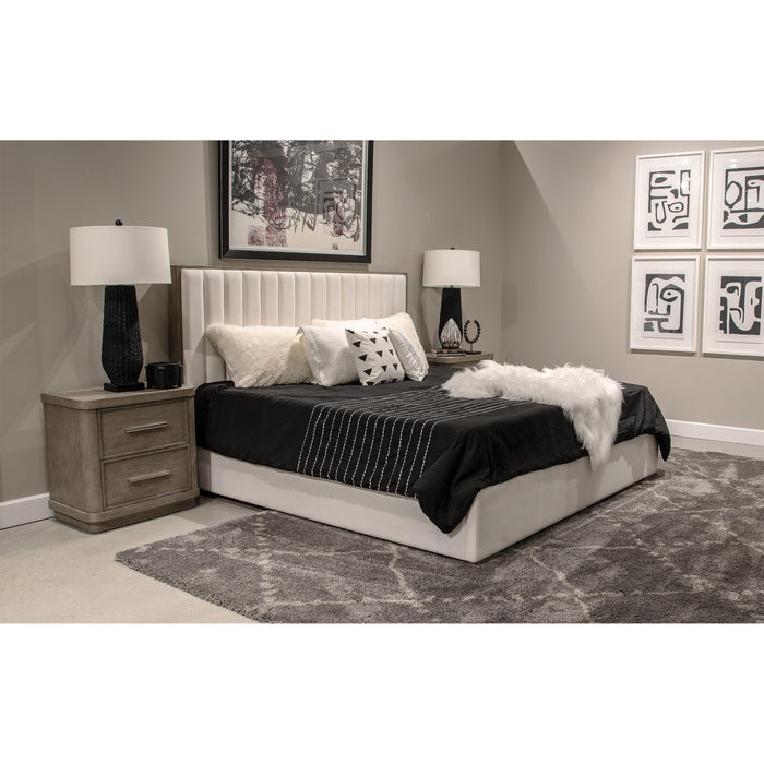 Pasadena - Upholstered Bed