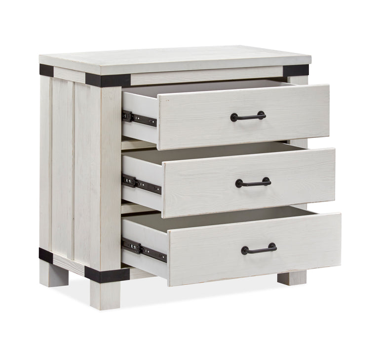 Harper Springs - Bachelor Chest With Metal Decoration - Silo White
